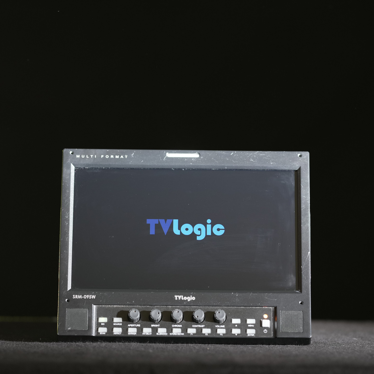 TVlogic  SRM-095W