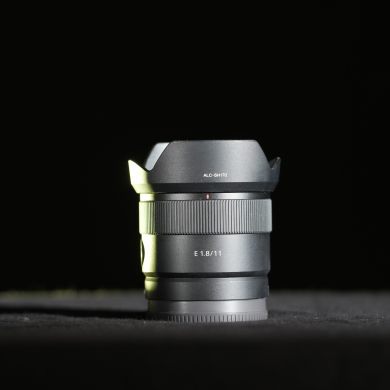 Sony FE 11 F1.8 G