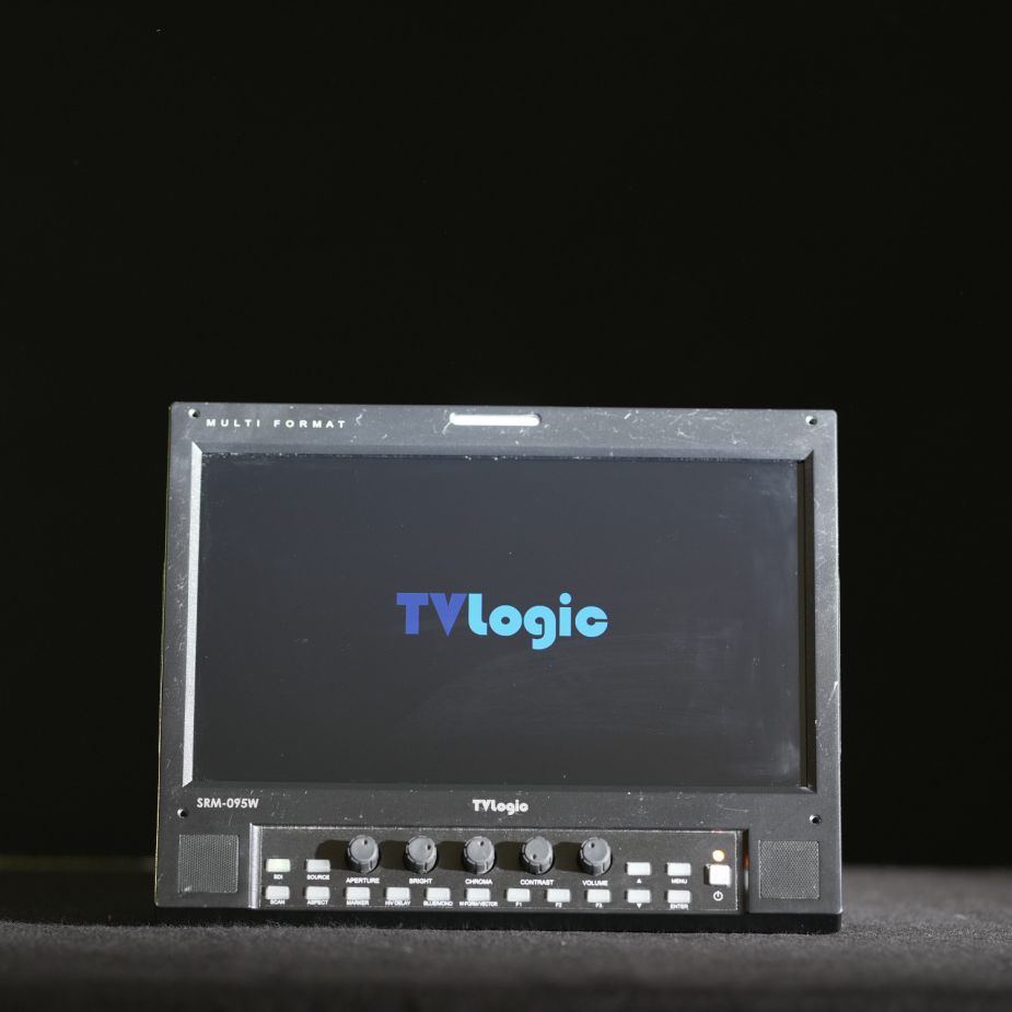 TVlogic  SRM-095W