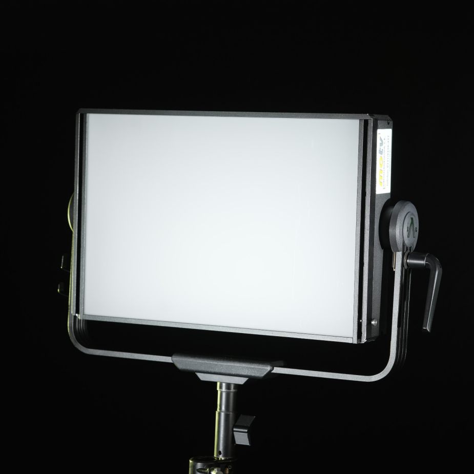 APUTURE NOVA P300 C